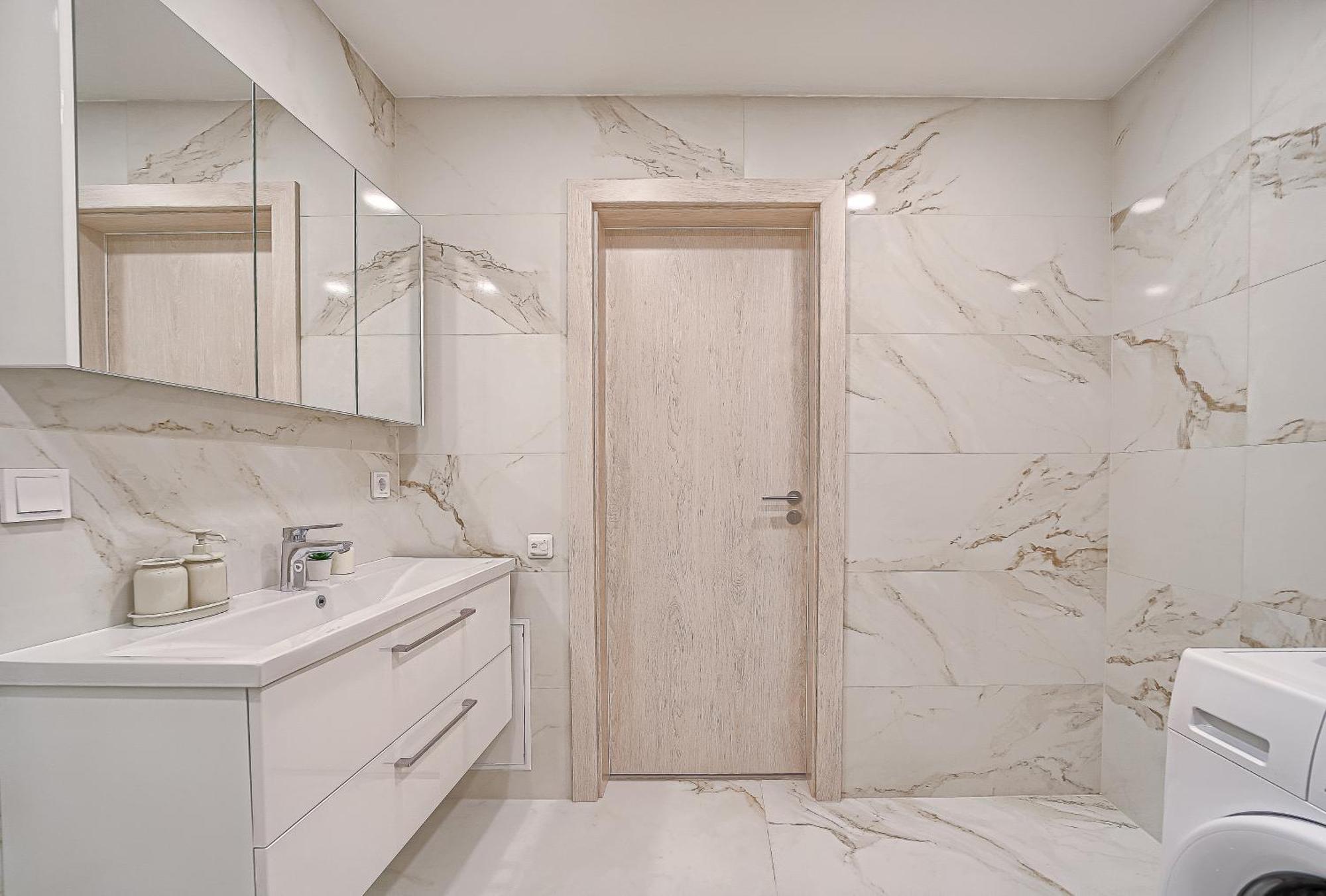 Business-Class Apartments 2 X Free Parking X Self Check In 24X7 Vilnius Ngoại thất bức ảnh